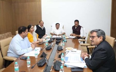 जिला एवं तहसील स्तर पर भी कामर्शियल सिलेंडर की उपलब्धता सुनिश्चित करें