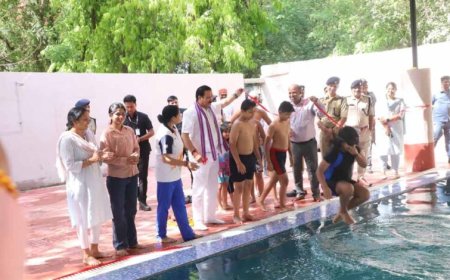 राज्यमंत्री डॉ. गौतम टेटवाल ने शासकीय स्विमिंग पूल का किया लोकार्पण