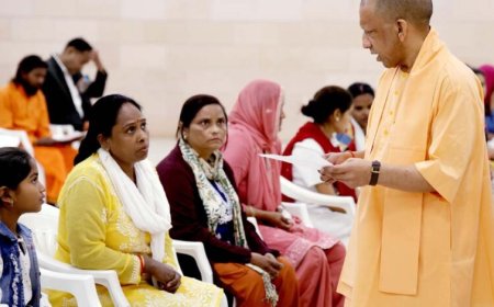 जनता दर्शन -मुख्यमंत्री ने की भावनात्मक अपील- परिवार सबसे बड़ी पूंजी, मिल-बैठकर हल करें पारिवारिक समस्याएं