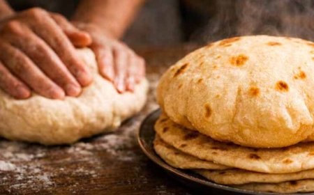मुलायम रोटी बनाने का आसान तरीका, आटे में मिलाएं ये एक चीज
