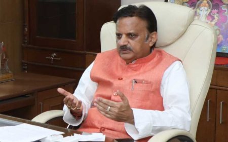 चिकित्सा छात्रों को समय से योजनातर्गत छात्रवृत्ति का भुगतान करें सुनिश्चित : उप मुख्यमंत्री शुक्ल