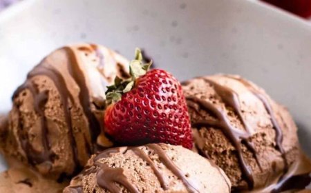 वनीला, मैंगो और चॉकलेट आइसक्रीम घर पर बनाने का आसान तरीका