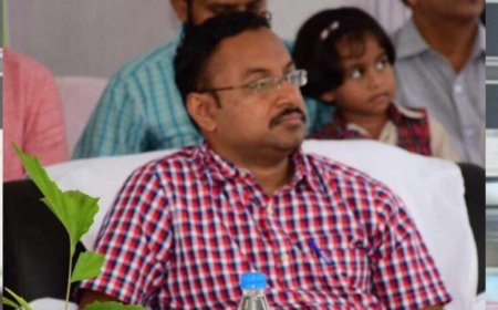 करप्शन केस में फंसे IAS अधिकारी पर बड़ी कार्रवाई, 20 करोड़ की संपत्ति जब्त, प्रशासनिक गलियारों में हड़कंप