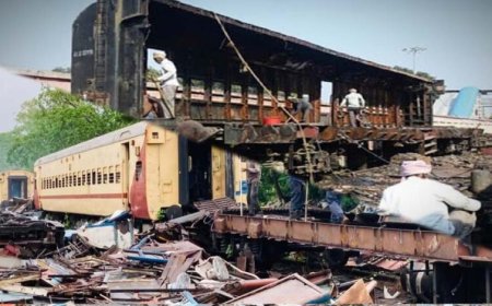 रेलवे की छप्परफाड़ कमाई, कबाड़ बेचकर ₹6,800 करोड़ कमाए, रिकॉर्ड तोड़ा