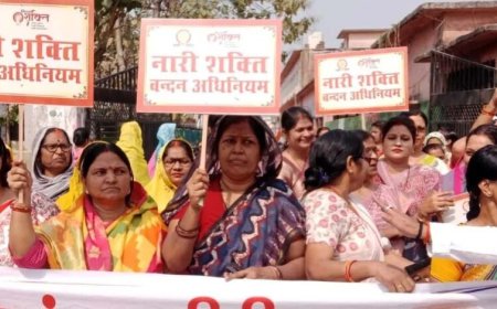 नारी शक्ति वंदन संशोधन विधयेक गिराने वाले विपक्ष पर भड़कीं महिलाएं