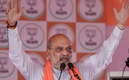 बंगाल में बोले अमित शाह- ‘कमल का बटन दबाओ, भाजपा सरकार बनाओ, घुसपैठियों को भगाओ’