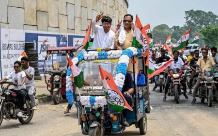 बंगाल में बाइक रैली पर सख्ती: पीछे बैठना भी पड़ा भारी, चुनाव आयोग का बड़ा फैसला