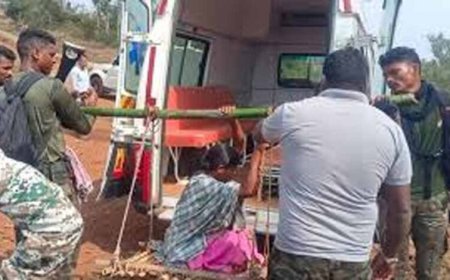 Dantewada में जवान बने फरिश्ता: गर्भवती महिला को सुरक्षित अस्पताल पहुंचाया