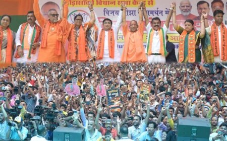 योगी जी बुलडोजर लाओ, हम तुम्हारे साथ हैं: जोरासांको में गरजे सीएम योगी, 4 मई को बंगाल में लहराएगा भगवा