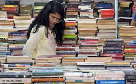 निजी स्कूलों की मनमानी खत्म: SCERT की मुफ्त किताबें देने का आदेश