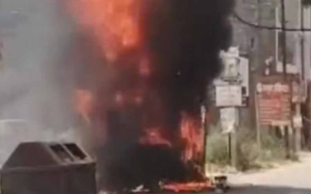 दिल्ली में दो अलग-अलग जगह भीषण आग, कई मकान और 100 से अधिक झुग्गियां जलीं