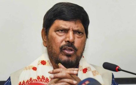 लखनऊ में सियासी हलचल तेज, आठवले बोले– भाजपा से गठबंधन पर होगी बात