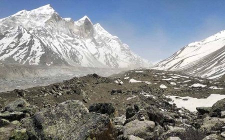 बढ़ती गर्मी और पिघलते पहाड़, हिमालय के ग्लेशियर संकट में; 50 करोड़ आबादी को खतरा