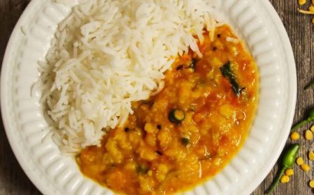 घर पर बनाएं महाराष्ट्रीयन वरण भात, हल्का और स्वादिष्ट लंच