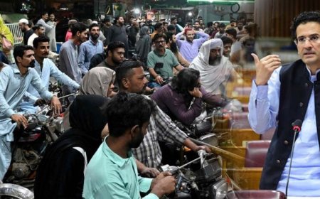 पाकिस्तान के पेट्रोलियम मंत्री का बड़ा कबूलनामा, कहा- 5-7 दिन का कच्चा तेल बचा, ‘लॉकडाउन’ की तैयारी