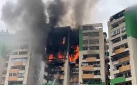 गाजियाबाद की गौर ग्रीन एवेन्यू सोसाइटी में भीषण आग: 9वीं मंजिल से शुरू होकर 13वीं तक पहुंची लपटें