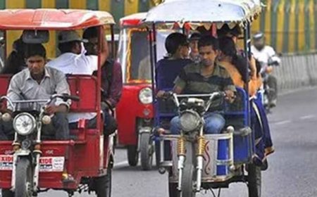 दिल्ली में ई-रिक्शा का किराया बढ़ेगा, न्यूनतम 20 रुपये देने होंगे यात्री