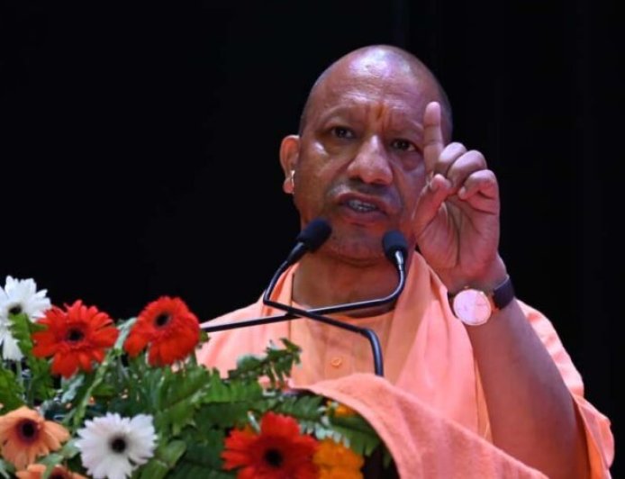 महिला विरोधी हैं कांग्रेस व सपा के कारनामे : मुख्यमंत्री