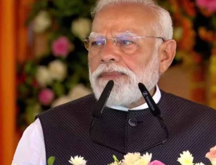 हरदोई में गंगा एक्सप्रेसवे का उद्घाटन, पीएम मोदी ने यूपी की राजनीति पर बोला हमला