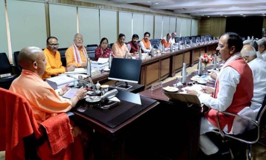 स्टूडेंट्स को टैबलेट, शिक्षामित्रों को डबल मानदेय: योगी कैबिनेट के 22 अहम फैसले