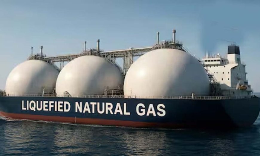 रूस द्वारा 40% सस्ती LNG से भारत में एनर्जी कॉस्ट और महंगाई में कमी आ सकती