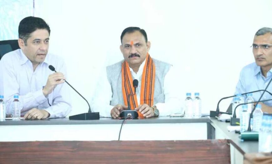 मातृ-शिशु स्वास्थ्य में बेहतर परिणामों हेतु दायित्वों का निष्ठापूर्वक निर्वहन करें – श्याम बिहारी जायसवाल