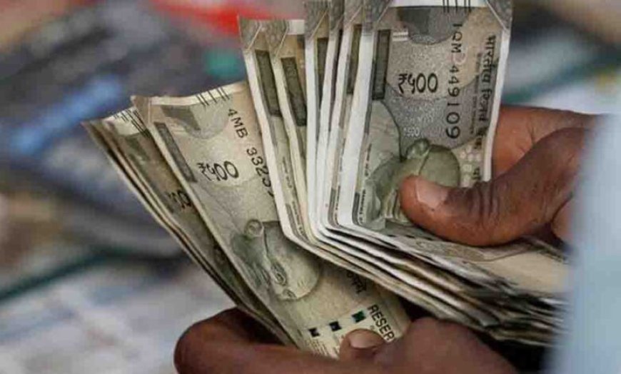 केंद्रीय कर्मचारियों को DA बढ़ोतरी का इंतजार, अप्रैल सैलरी पर भी असर की आशंका