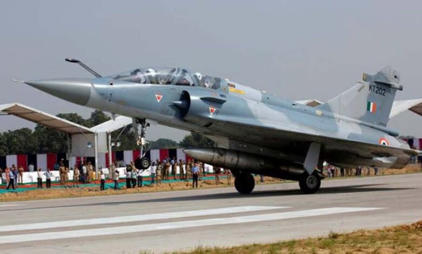 सुल्तानपुर में आज गरजेंगे सुखोई और मिराज, पूर्वांचल एक्सप्रेसवे पर बनेगा एयरफोर्स का रनवे
