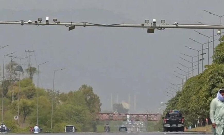 10 दिनों से ‘लॉकडाउन’ में इस्लामाबाद, पाकिस्तान की पब्लिक बोली – आवाम बददुआ देती है