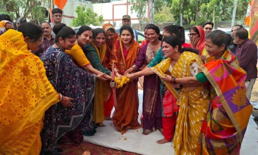 राज्यमंत्री कृष्णा गौर ने किया 4 लेन सीसी सड़क निर्माणकार्य का भूमि-पूजन