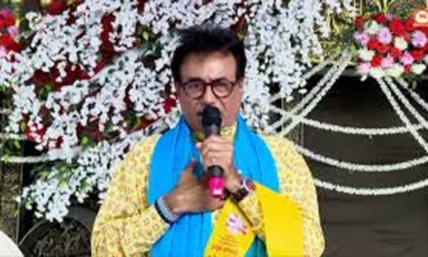 प्रयागराज में बागेश्वर धाम की कथा में नीतीश भारद्वाज ने धर्म और समाज पर रखे विचार