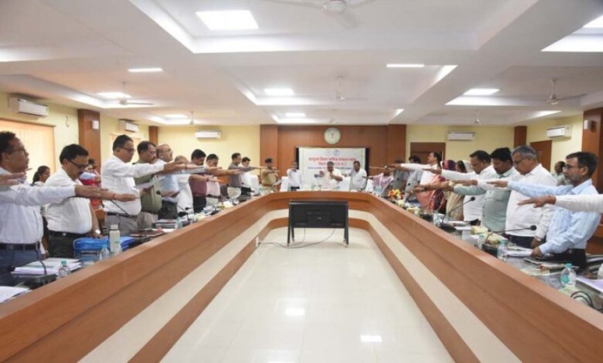 रायपुर : पर्यटन एवं संस्कृति मंत्री राजेश अग्रवाल ने दिलाई जनगणना शपथ