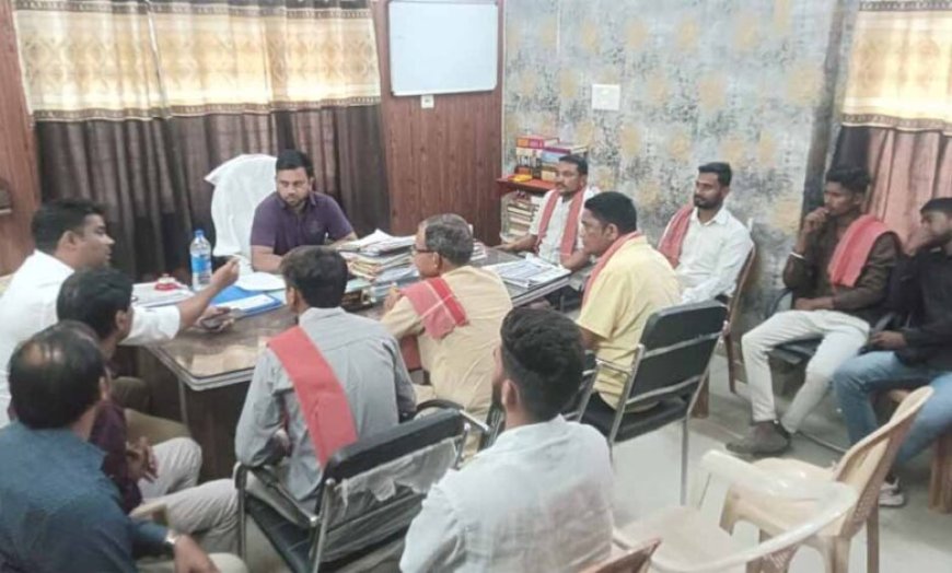 कलेक्टर कार्यालय विवाद सुलझा: प्रशासन और संगठनों के बीच बनी सहमति