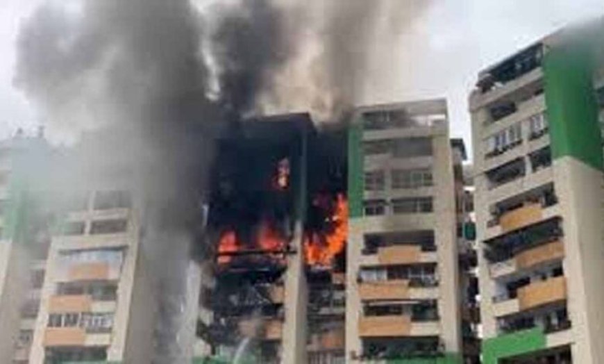 गाजियाबाद की गौर ग्रीन एवेन्यू सोसाइटी में भीषण आग: 9वीं मंजिल से शुरू होकर 13वीं तक पहुंची लपटें