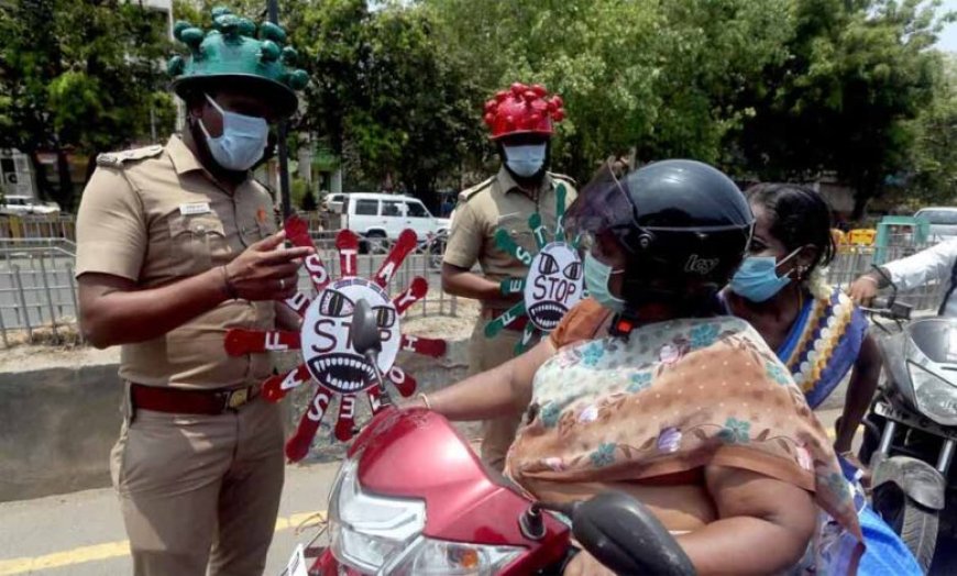 अब टू-व्हीलर पर पीछे बैठने वालों के लिए भी हेलमेट अनिवार्य, परिवहन विभाग का आदेश जारी