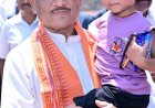 जब मुख्यमंत्री उतरे मैदान में: सुशासन तिहार में बच्चों संग खेला क्रिकेट, बढ़ाया हौसला