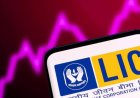 LIC शेयर में एक दिन में 50% गिरावट! निवेशकों में मची हलचल, जानिए वजह