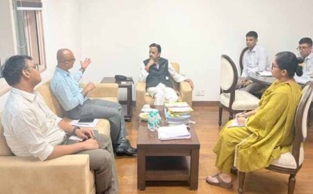 उप मुख्यमंत्री  शुक्ल ने स्वास्थ्य विभाग की महत्वपूर्ण योजनाओं एवं प्रशासनिक विषयों की समीक्षा की