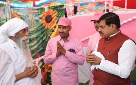 गुरुदेव के आशीर्वाद से ही सनातन और सत्य मार्ग का अनुसरण करने की प्रेरणा मिलती है : मुख्यमंत्री डॉ. यादव