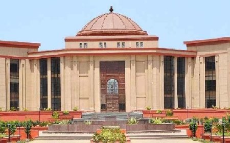 संविदाकर्मी को मनमाने ढंग से नहीं हटाया जा सकता: छत्तीसगढ़ हाईकोर्ट