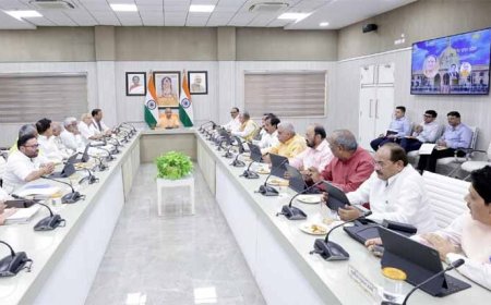 योगी सरकार की बड़ी पहल, कौशल प्रशिक्षण में दिव्यांगजनों को 5% आरक्षण, एसिड अटैक पीड़ित महिलाओं को प्राथमिकता