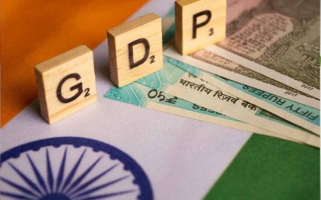 GDP में गिरावट के संकेत, फिर भी भारत की रफ्तार बरकरार; अर्थव्यवस्था से जुड़ी आई मिश्रित खबर