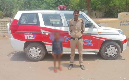 सीधी के डायल-112 हीरोज दादा से बिछड़कर रास्ता भटके मासूम को सुरक्षित परिजन से मिलाया