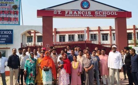 लखनऊ में फीस वसूली पर बड़ा एक्शन, 8 निजी स्कूलों को DM का नोटिस