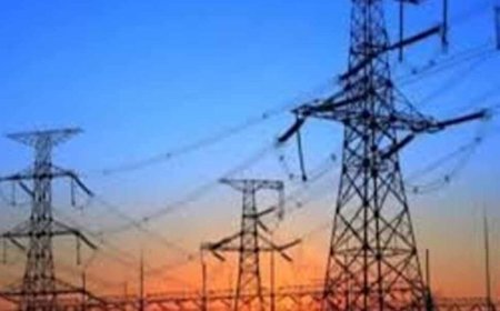लखनऊ में बिजली संकट: फैजुल्लागंज में सड़क जाम, भीषण गर्मी में लोग परेशान