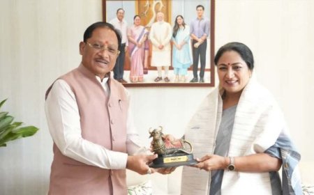 दिल्ली में CM विष्णु देव साय की CM रेखा गुप्ता से मुलाकात, सुशासन और विकास पर चर्चा