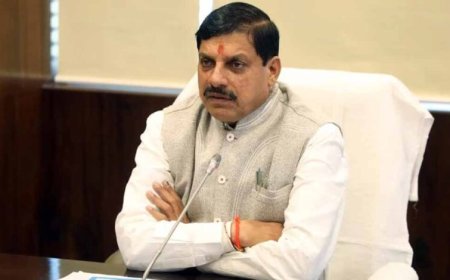 मुख्यमंत्री डॉ. यादव ने गंगा दशहरे पर नीलगंगा पहुंचकर किया माँ गंगा की प्रतिमा का पूजन और अभिषेक