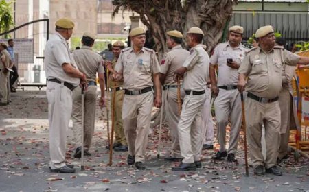 दिल्ली में बड़ी आतंकी साजिश नाकाम, ISI-लिंक्ड नेटवर्क के 9 आरोपी गिरफ्तार