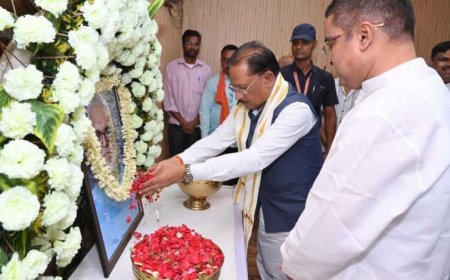वैशाली नगर विधायक  रिकेश सेन के निवास पहुंचकर व्यक्त की गहरी संवेदना, दिवंगत आत्मा की शांति के लिए की प्रार्थना