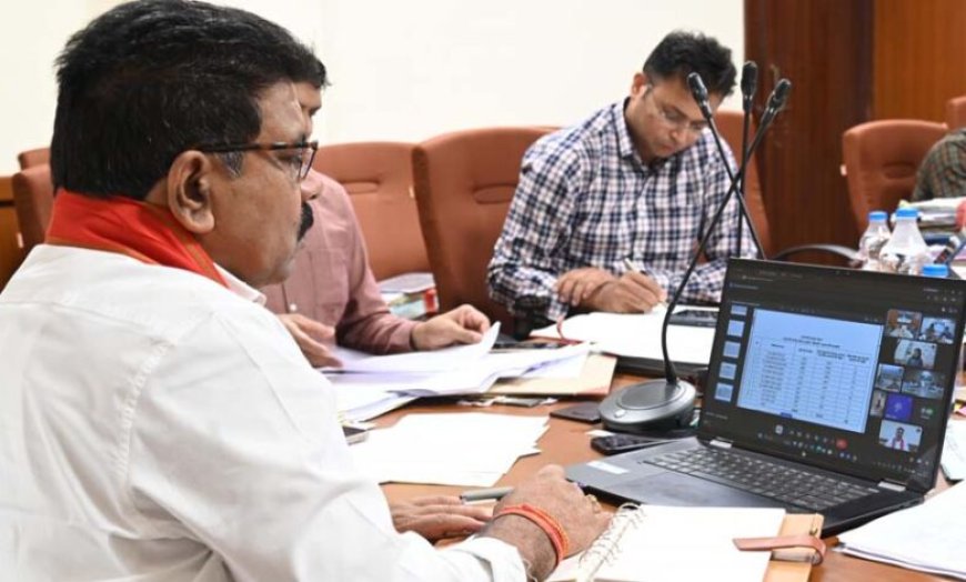 रायपुर : उप मुख्यमंत्री विजय शर्मा ने की सुशासन तिहार की तैयारियों की समीक्षा